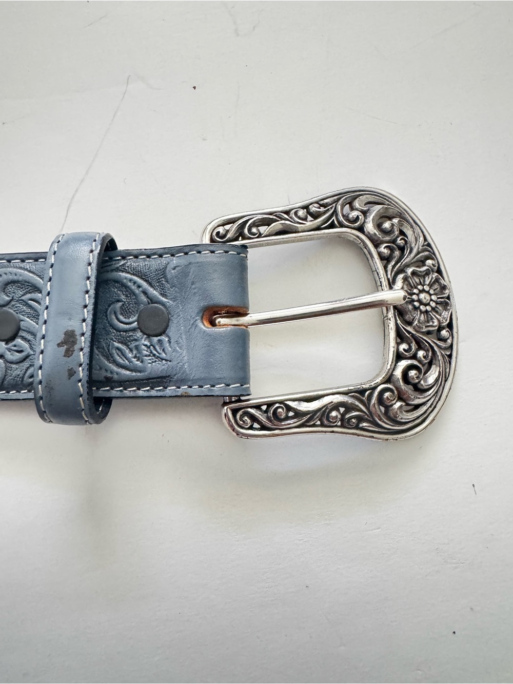 Justin Blue Tooled Floral Leather Belt size 34 - Picture 3 of 7